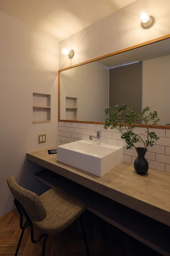 中野の家 洗面台