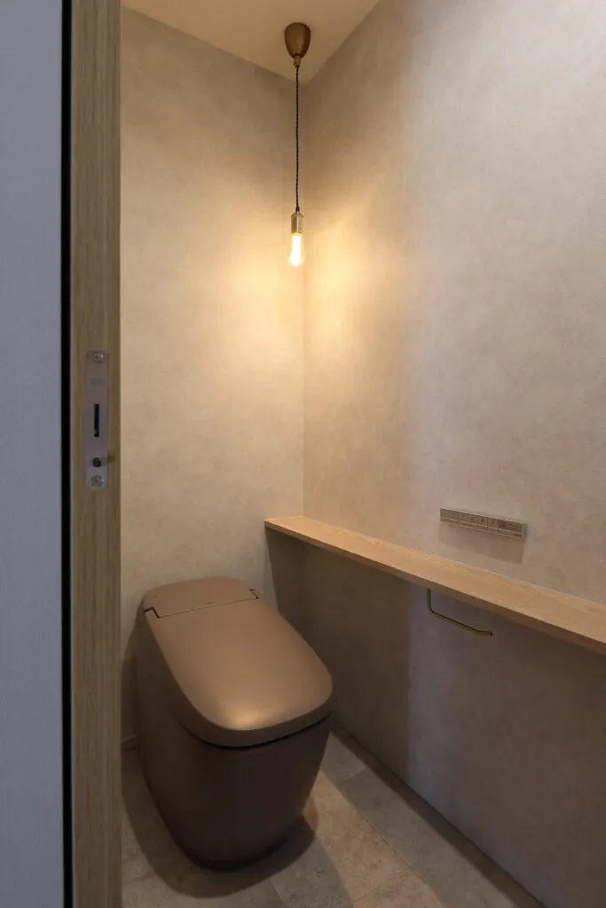 中野町の家 トイレ