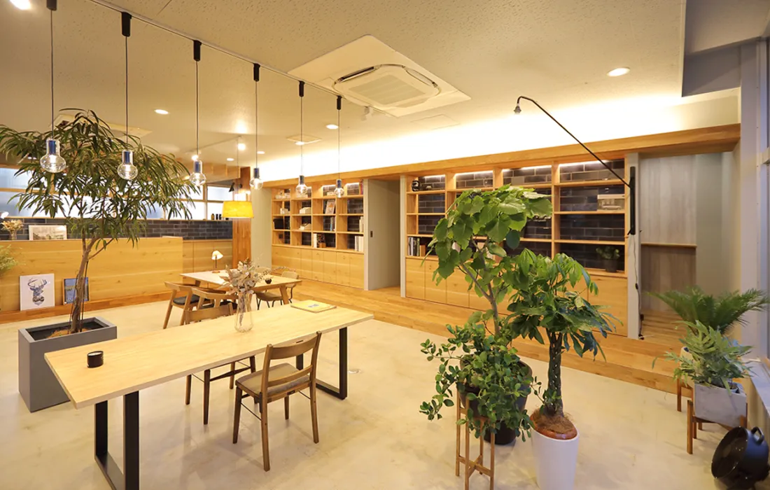 THE KNOT PLACE 内装