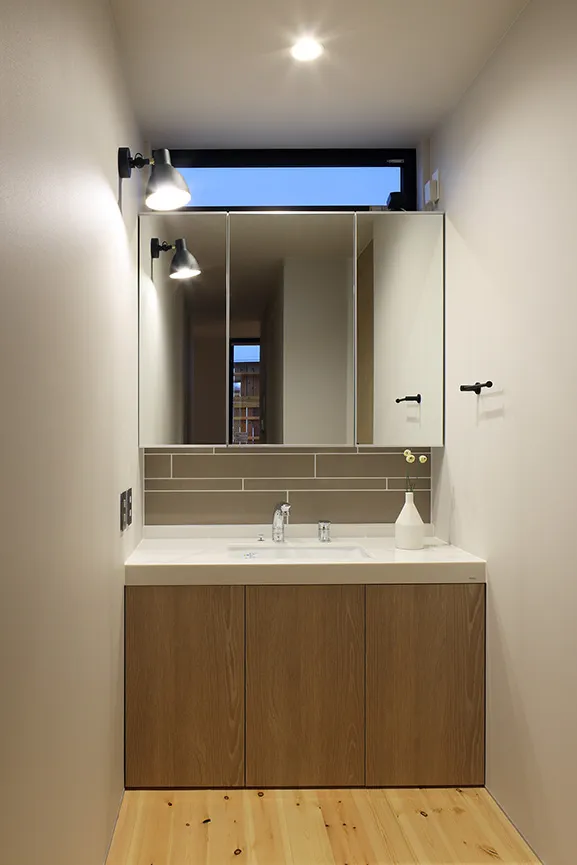 上滝野の家 洗面台