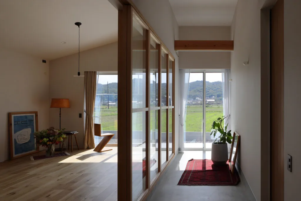 山・畑・郷里の風景と暮らす リビング