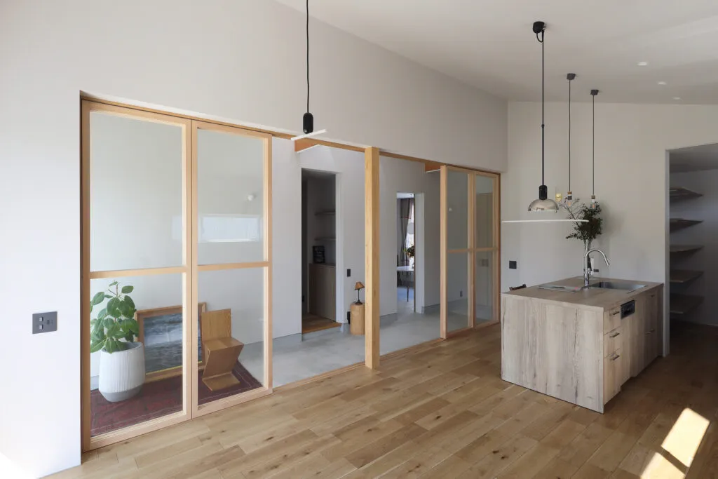 山・畑・郷里の風景と暮らす リビング