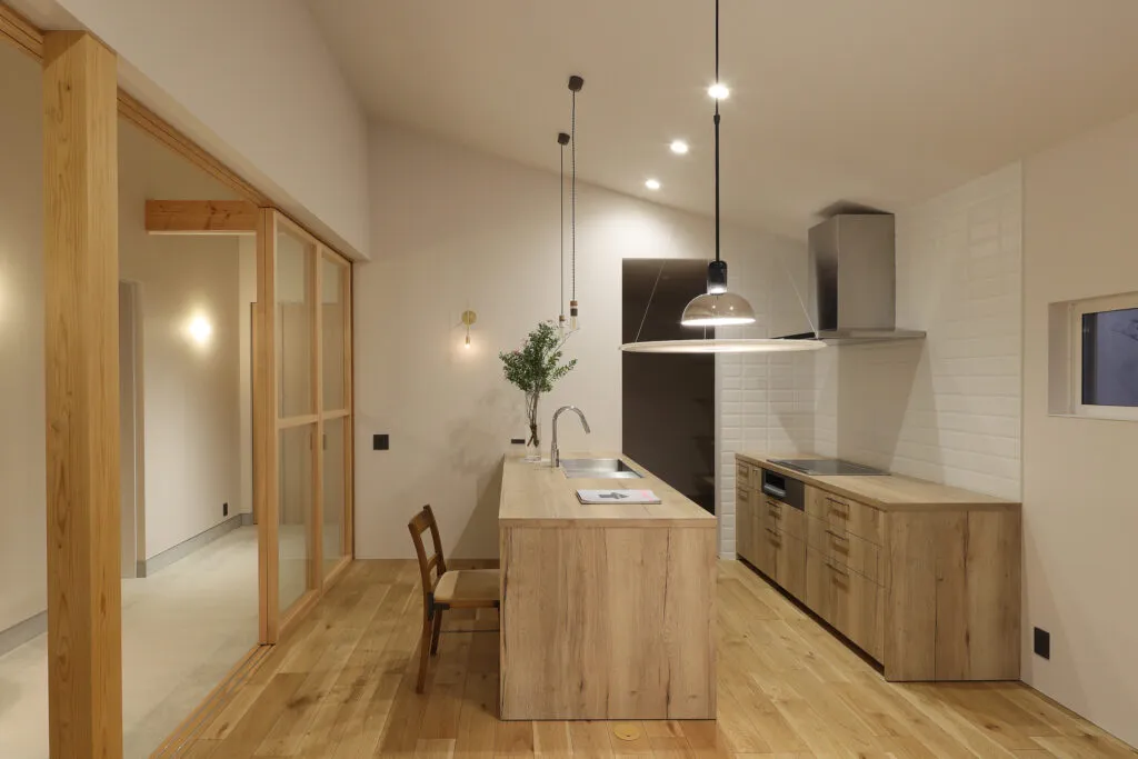 山・畑・郷里の風景と暮らす リビング