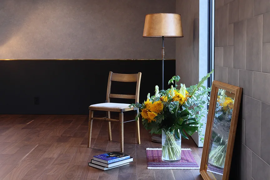 高台に建つ家 部屋